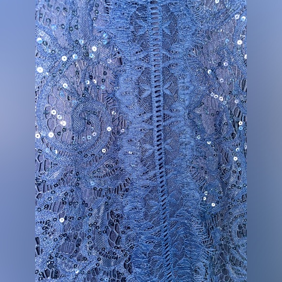 Sequin Hearts Junior Size 3 formal cocktail sequin long sleeve lace mini dress - Picture 3 of 10